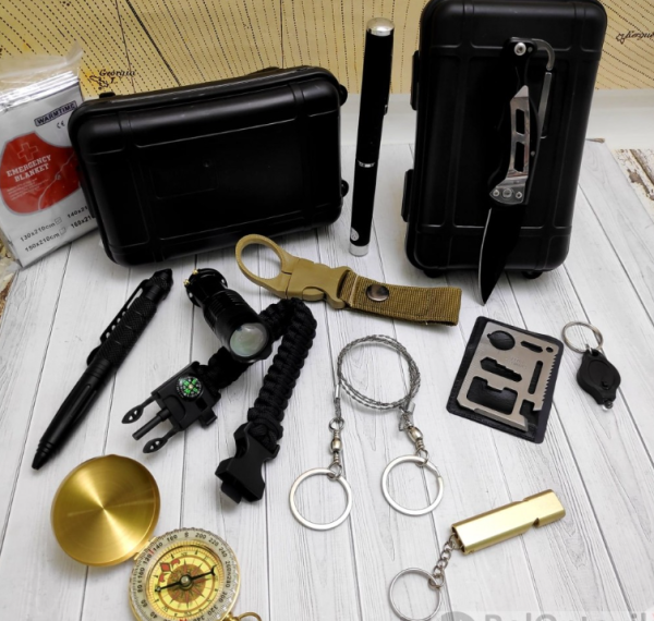 Набор для выживания (походный набор ) в кейсе, 13 предметов